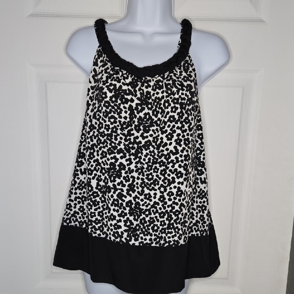 Banana Republic Tops - Banana Republic PL Floral Sleeveless Top
